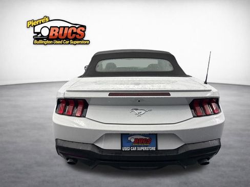 Used 2025 Ford Mustang Premium RWD image 4