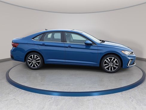 New 2026 Volkswagen Jetta SE image 4