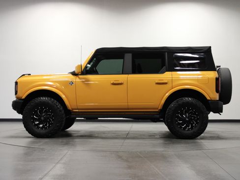 Used 2022 Ford Bronco Outer Banks image 7