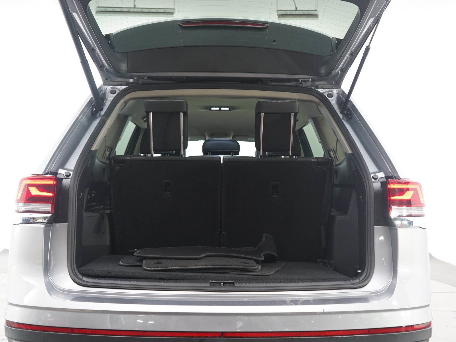 Used 2026 Volkswagen Atlas SE AWD/4WD image 18