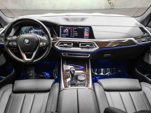 Used 2021 BMW X5 xDrive40i w/ Convenience Package AWD/4WD image 16