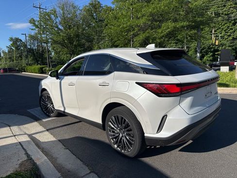 Certified 2024 Lexus RX 450h AWD w/ Convenience Package image 5