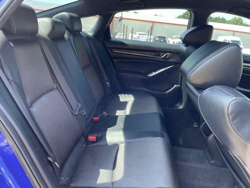 Used 2018 Honda Accord Sport image 14