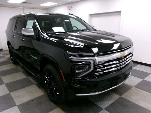 New 2026 Chevrolet Suburban Premier w/ Sun And Tow Package image 17