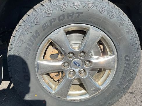 Used 2019 Ford F150 XLT w/ Equipment Group 302A Luxury image 12