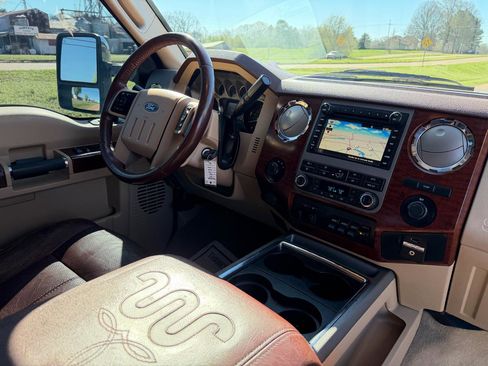 Used 2012 Ford F350 King Ranch w/ King Ranch w/Chrome Pkg AWD/4WD image 14