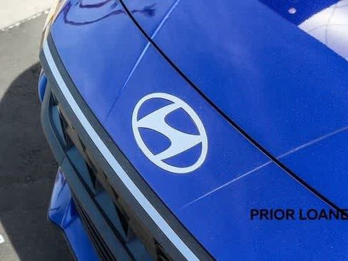 Certified 2025 Hyundai Elantra Sport FWD image 13