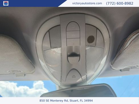 Used 2009 Mercedes-Benz E 320 BlueTEC Sedan image 25