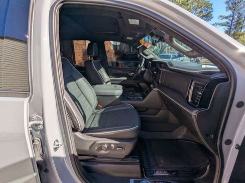 Used 2025 GMC Sierra 2500 AT4X image 12