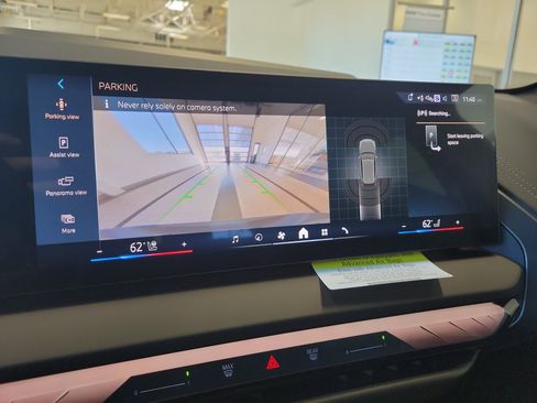 Used 2026 BMW X3 xDrive30 w/ Convenience Package image 25