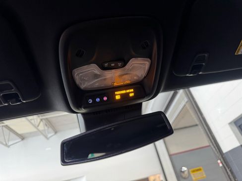 Used 2023 Chevrolet Colorado Z71 w/ Z71 Convenience Package 2 image 20