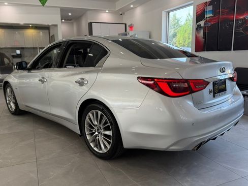 Used 2020 INFINITI Q50 Luxe w/ Essential Package (3.0T Luxe) AWD/4WD image 5