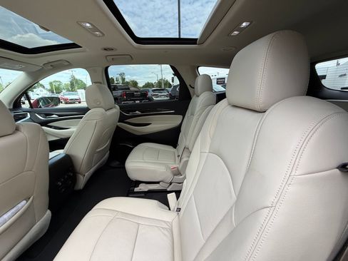 Used 2023 Buick Enclave Essence w/ Experience Buick Package AWD/4WD image 5