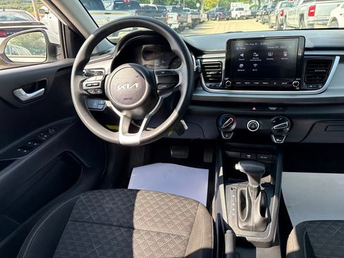 Used 2022 Kia Rio LX FWD image 9