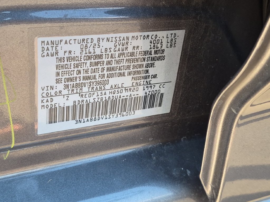 Certified 2025 Nissan Sentra SR w/ SR Premium Package FWD image 35
