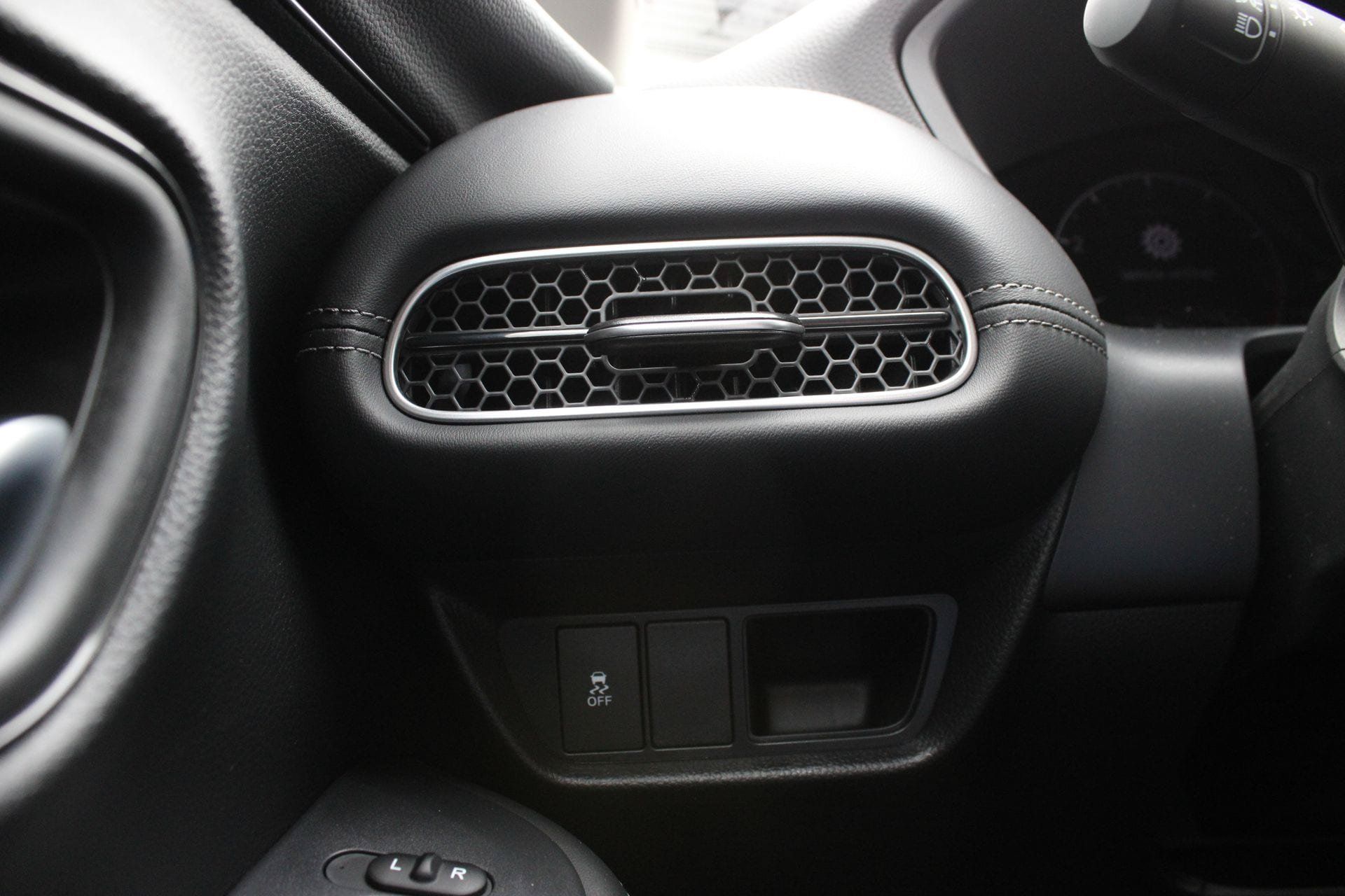 New 2027 Honda HR-V EX-L image 28