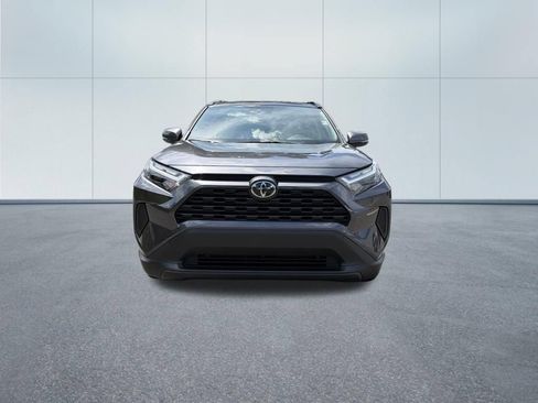 Used 2025 Toyota RAV4 XLE w/ Convenience Package AWD/4WD image 3