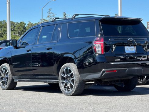 Used 2021 Chevrolet Suburban RST AWD/4WD image 7