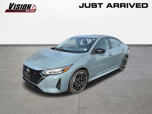Used 2024 Nissan Sentra SR image 1