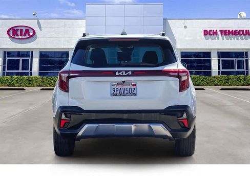 Certified 2024 Kia Seltos S image 5