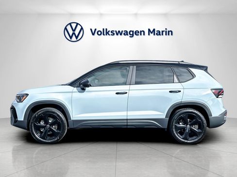 New 2026 Volkswagen Taos SE AWD/4WD image 2