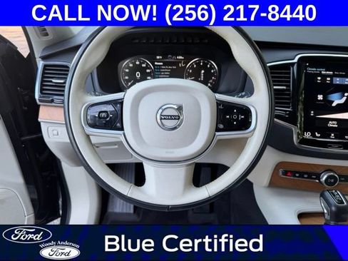 Used 2022 Volvo XC90 T5 Momentum w/ Advanced Package AWD/4WD image 9