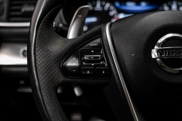 Used 2018 Nissan Maxima SR w/ Midnight Edition FWD image 15