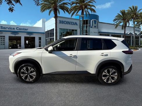 Used 2023 Nissan Rogue SV w/ SV Premium B Package FWD image 5