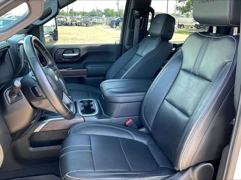 Used 2023 Chevrolet Silverado 2500 High Country AWD/4WD image 17