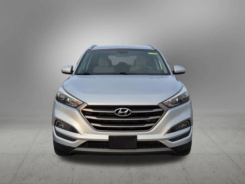 Used 2016 Hyundai Tucson Sport image 9