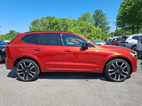 Certified 2025 Volvo XC60 B5 Ultra AWD/4WD image 7