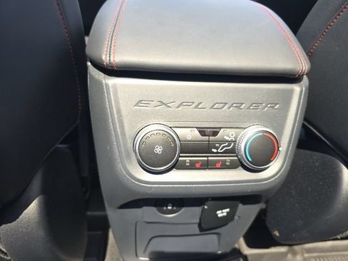 Used 2025 Ford Explorer ST AWD/4WD image 9