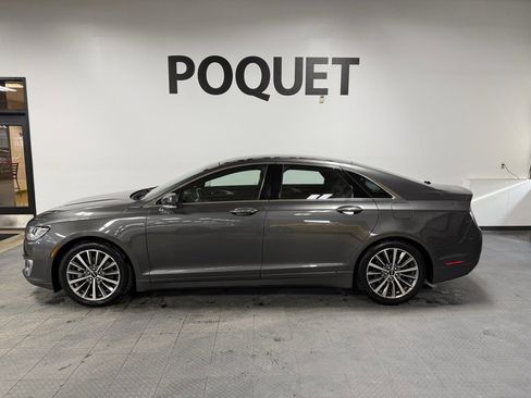 Used 2019 Lincoln MKZ Reserve image 1