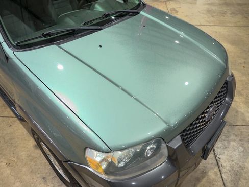 Used 2006 Ford Escape XLT image 18