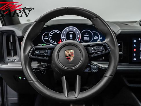 Used 2025 Porsche Cayenne GTS image 30