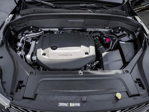 New 2026 Volvo XC90 B6 Plus w/ Protection Package Premier image 18