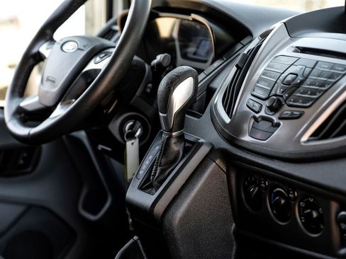 Used 2015 Ford Transit 150 XLT image 18