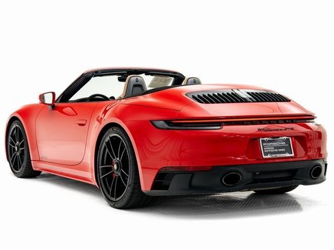 Certified 2022 Porsche 911 Carrera GTS image 3