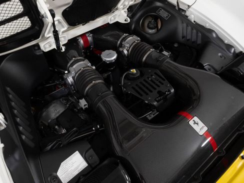 Used 2015 Ferrari 458 Speciale A RWD image 20