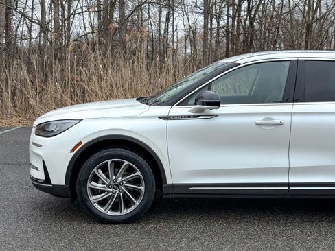 Used 2024 Lincoln Corsair AWD w/ Equipment Group 101A image 9