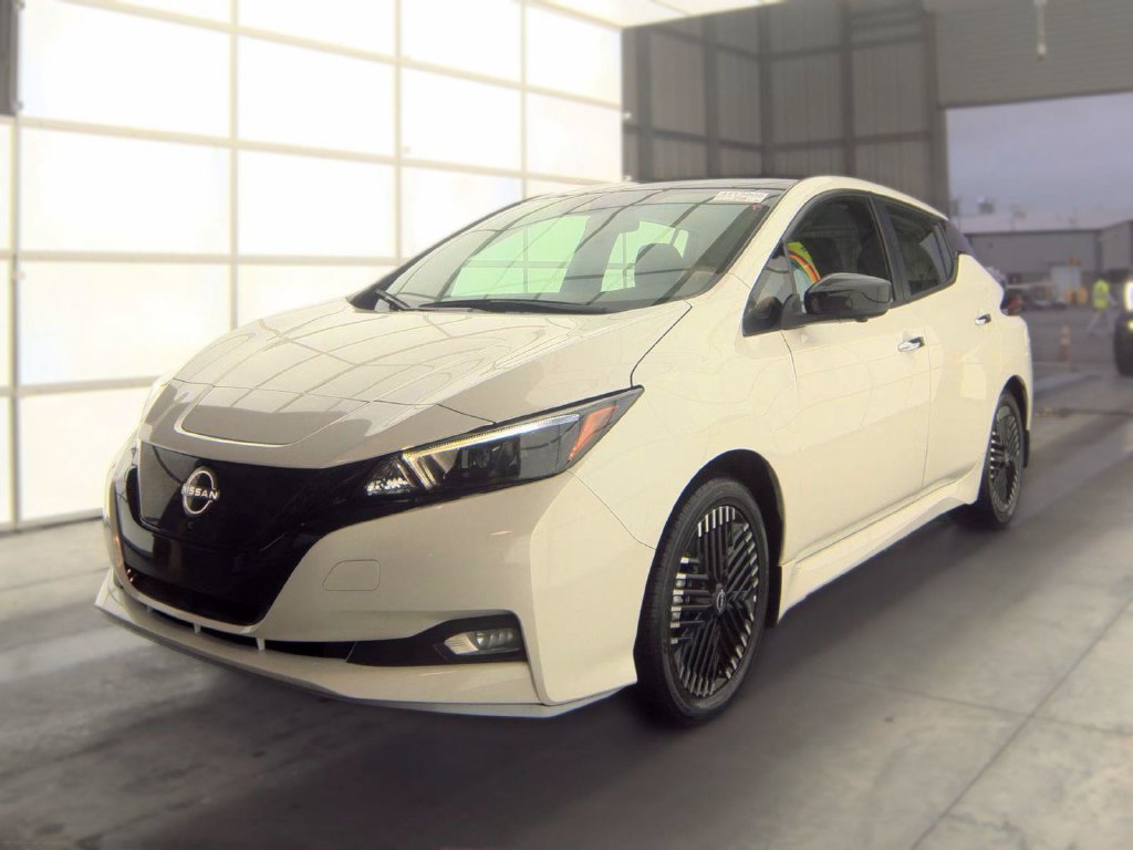Certified 2024 Nissan Leaf SV Plus FWD image 5