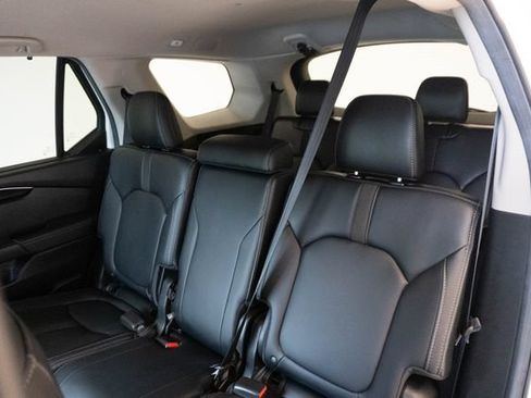 Certified 2025 Honda Pilot EX-L image 17