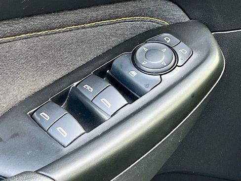 Used 2024 Chevrolet TrailBlazer ACTIV w/ Driver Confidence Package image 18