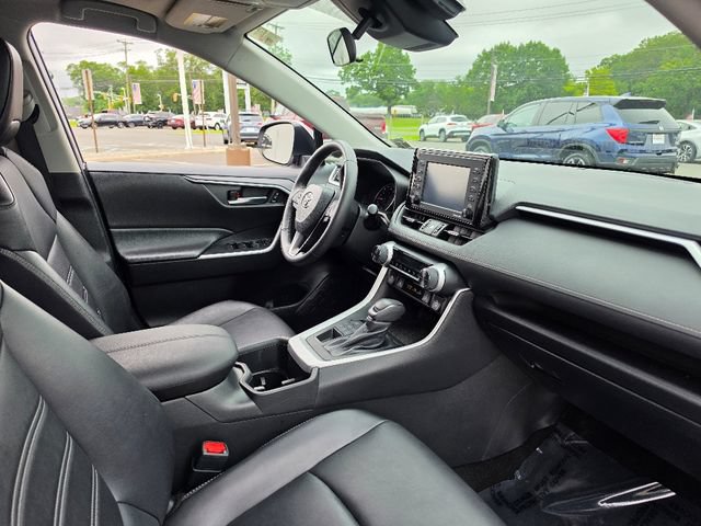 Used 2022 Toyota RAV4 XLE Premium AWD/4WD image 11