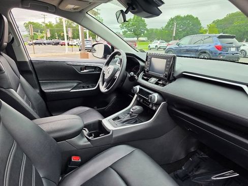 Used 2022 Toyota RAV4 XLE Premium AWD/4WD image 11