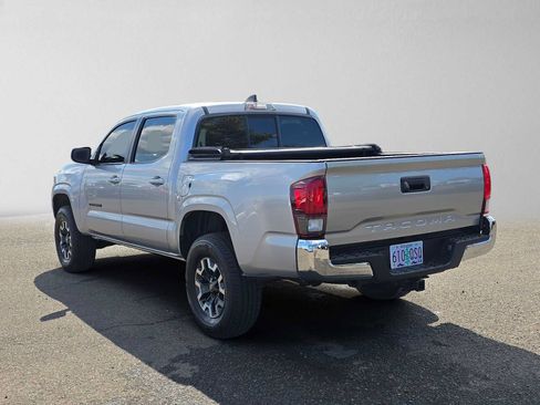Used 2023 Toyota Tacoma SR5 RWD image 5