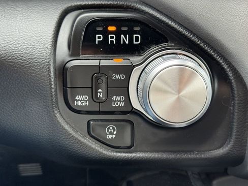 Used 2024 RAM 1500 Laramie AWD/4WD image 23