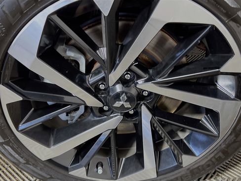 Used 2022 Mitsubishi Outlander ES image 14