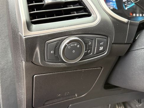 Used 2021 Ford Edge ST-Line image 17