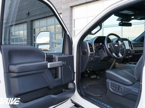 Used 2022 Ford F350 Platinum image 21